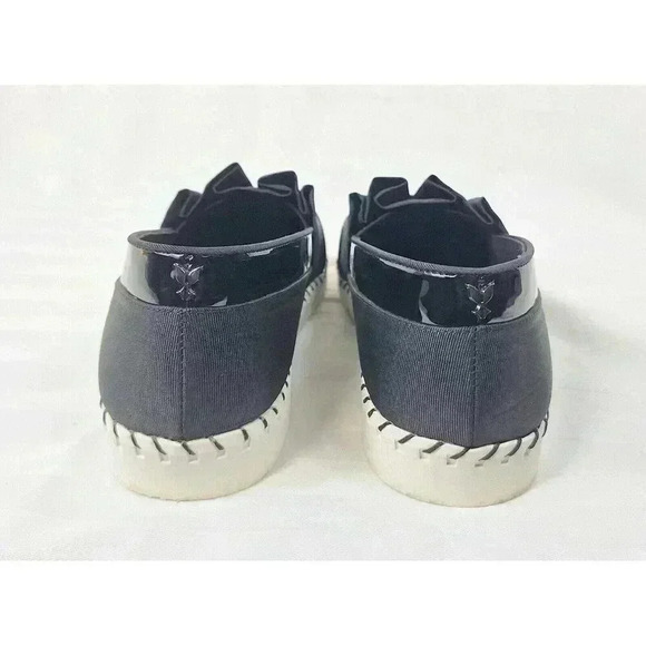 J. Renee Hivani Slip‎ On Sneakers Black White Size 11M - Picture 5 of 8